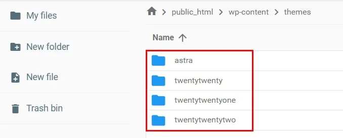 Hostinger 文件管理器中显示的 WordPress 主题文件夹：astra、twentytwenty、twentytwentyone 和 twentytwentytwo