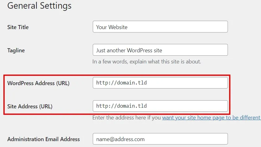 WordPress 常规设置页面中高亮显示的 WordPress 地址和站点地址 URL 字段