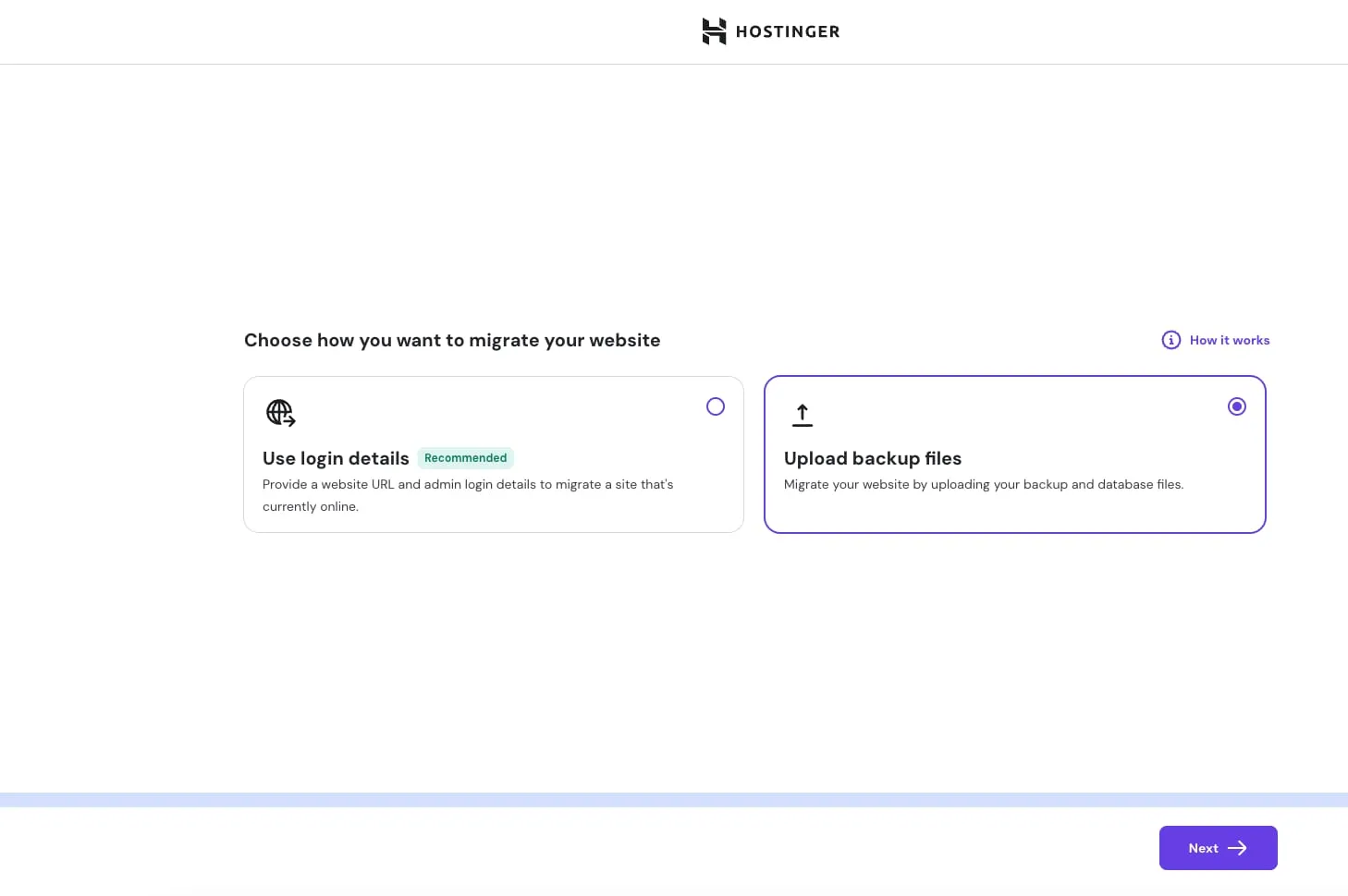 Hostinger 迁移界面,已选择 Upload backup files 选项和 Next 按钮